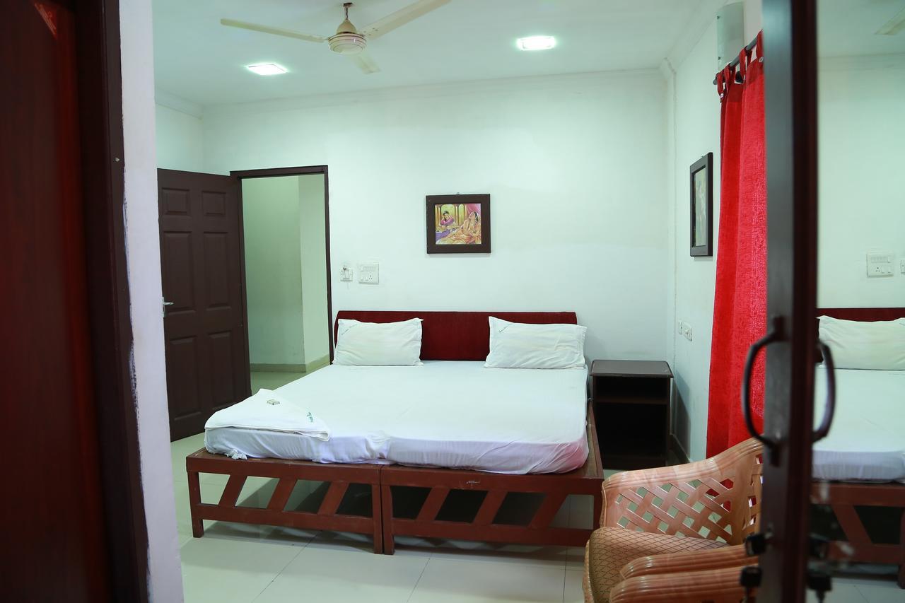 Swades Residency Hotel Cheruvalli Exterior foto